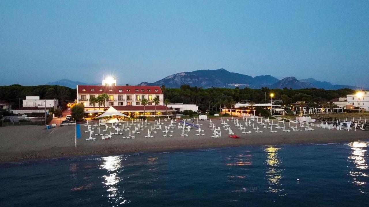 Hotel Schuhmann Paestum Ngoại thất bức ảnh